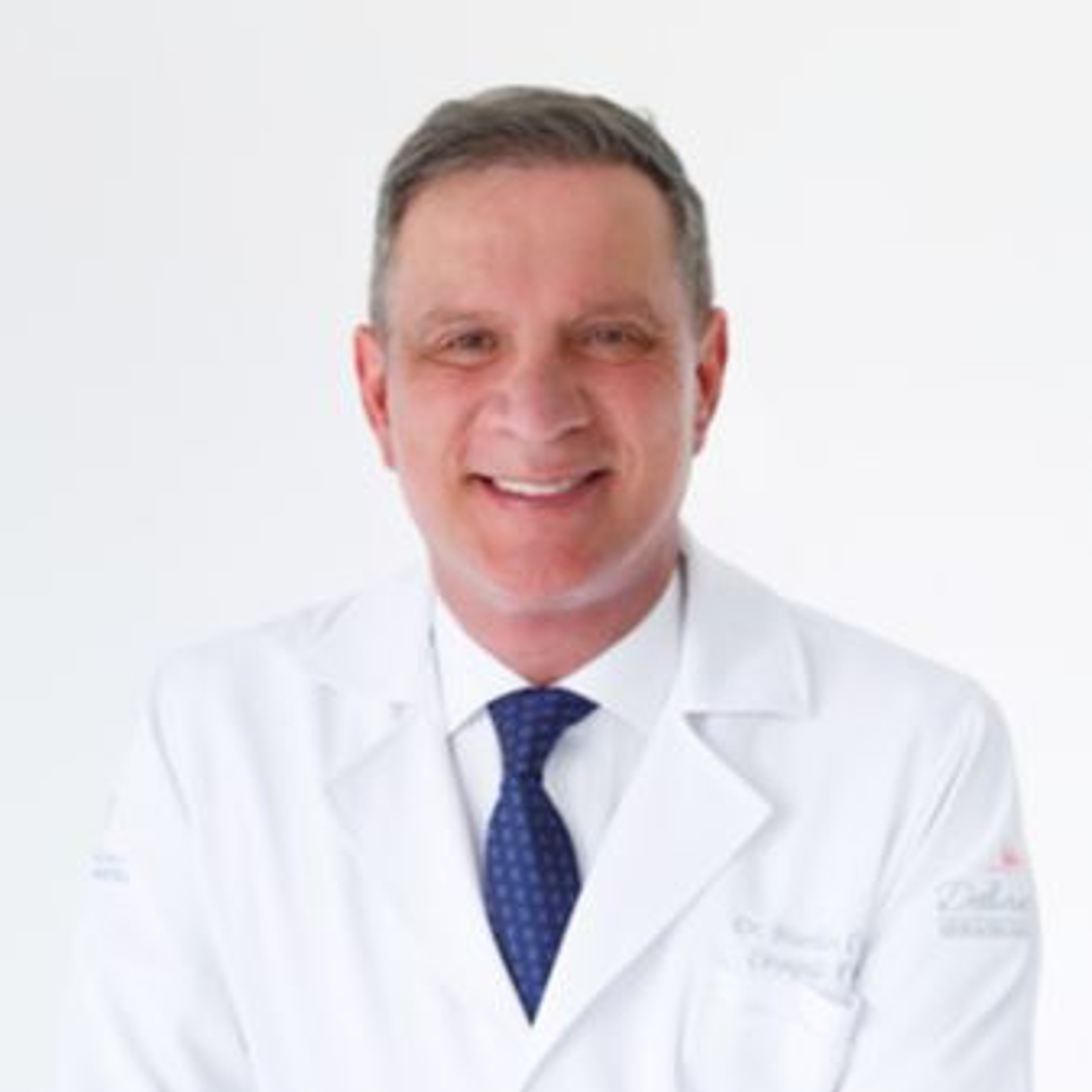 Dr. Marlon Chiaratti