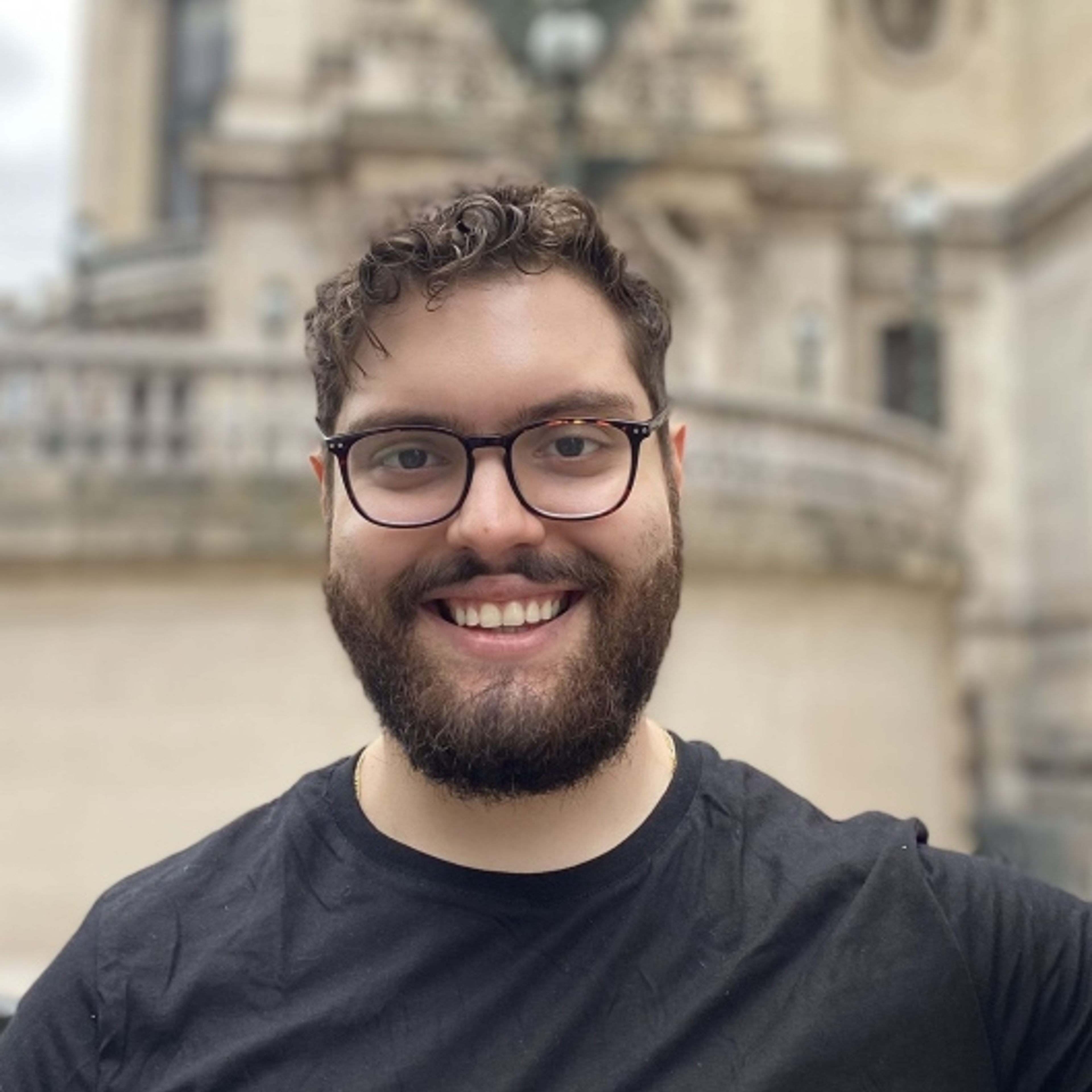Dr. Matheus Silva