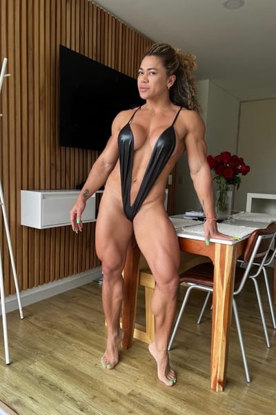 Amy Muscle VIP
