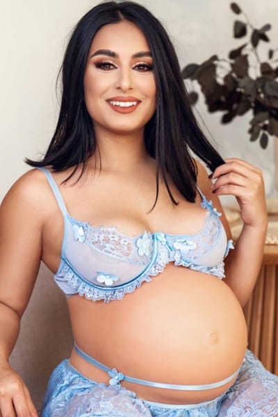 Pregnant Amy