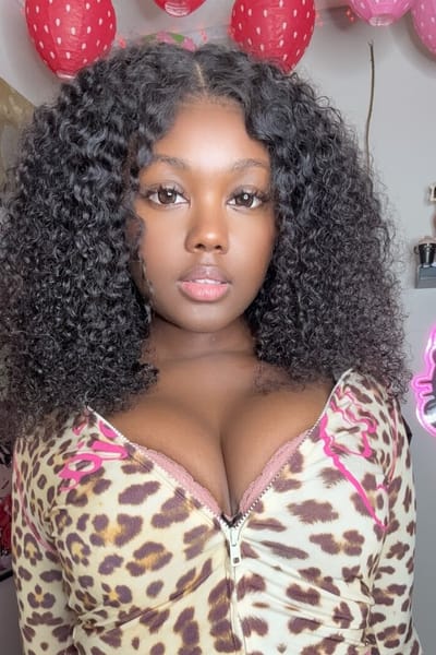 jadathedoll 👩 (21 y/o Ebony 🥵)