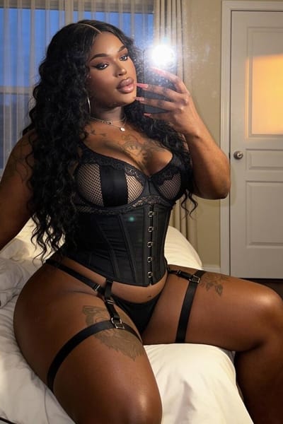 CURVY EBONY TRANS BBC/ASS JOIN NOW💦
