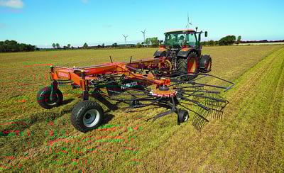 Kubota R A2584 working