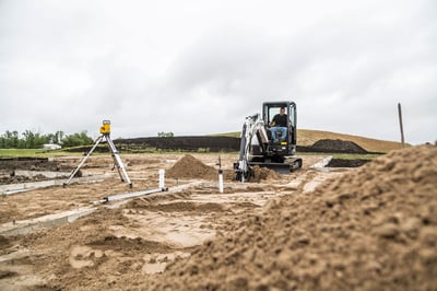 Bobcat E35 excavator.jpg