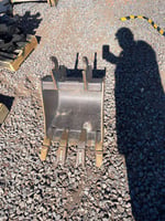 Thumbnail of 048575 A F
