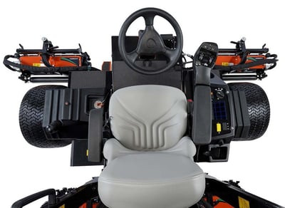 Jacobsen F305 operator seat.jpg