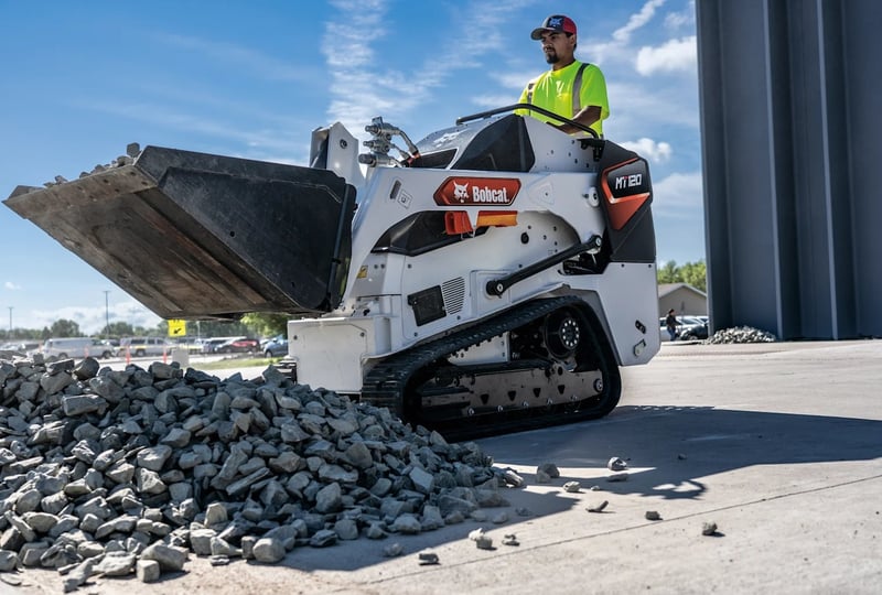 Bobcat mt120 mini track loader bucket 2