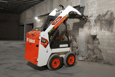 Bobcat S70 lift.png