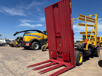 New Holland Stackcruiser 103 Bale Wagon
