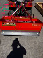 Thumbnail of 114082 F