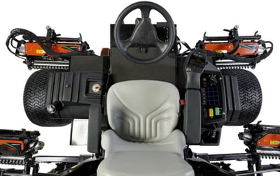 Jacobsen F407 operator area.jpg