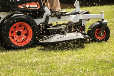 Bobcat ZT3500 deck (1).jpg