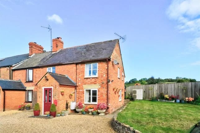 Foxham Lock Cottages