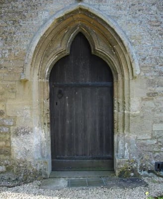Trefoil cusped entrance