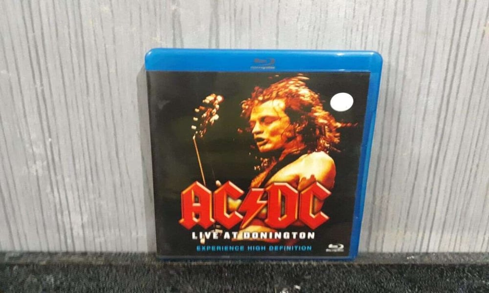 AC/DC (ACDC) - LIVE AT DONINGTON (BLURAY) (NACIONAL)