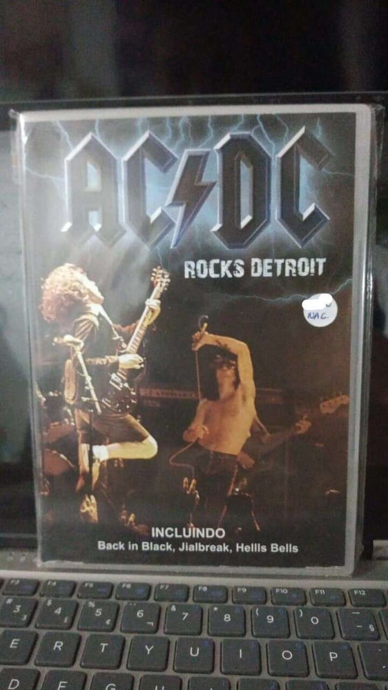 AC/DC - ROCKS DETROIT (NACIONAL)