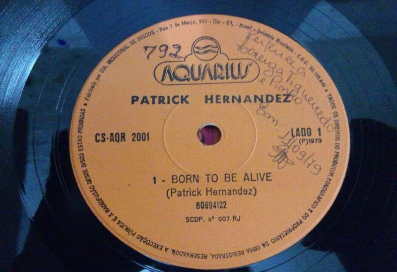7 POLEGADAS PATRICK HERNANDEZ - 1979 BORN TO BE ALIVE (NAC)