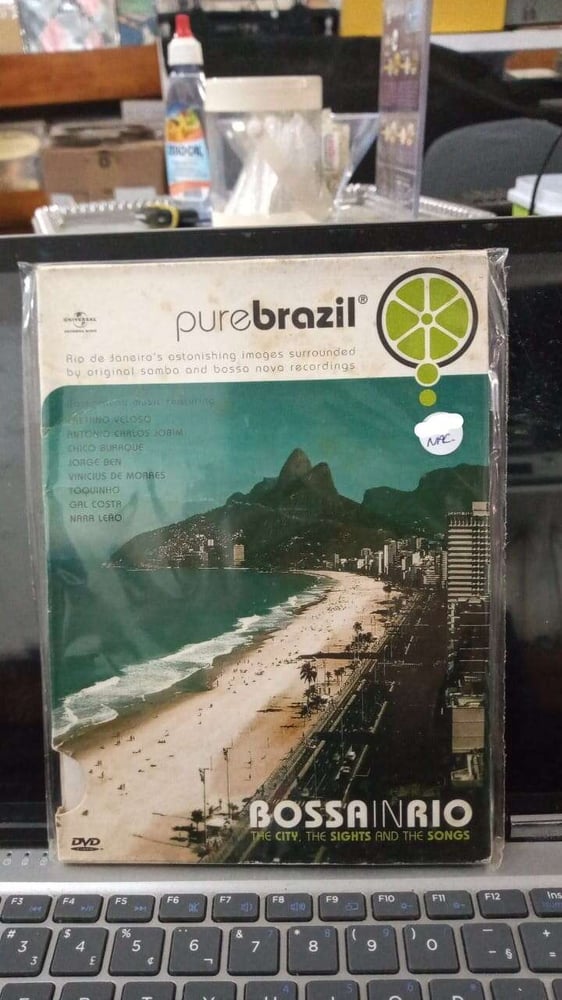 PURE BRAZIL - BOSSA IN RIO (NACIONAL)