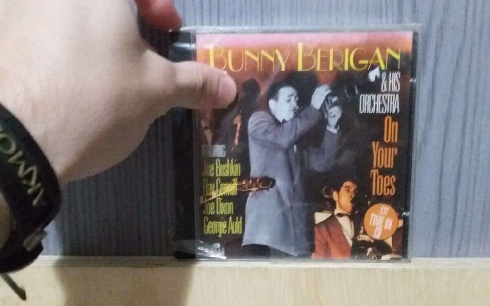 BUNNY BERIGAN - ON YOUR TOES