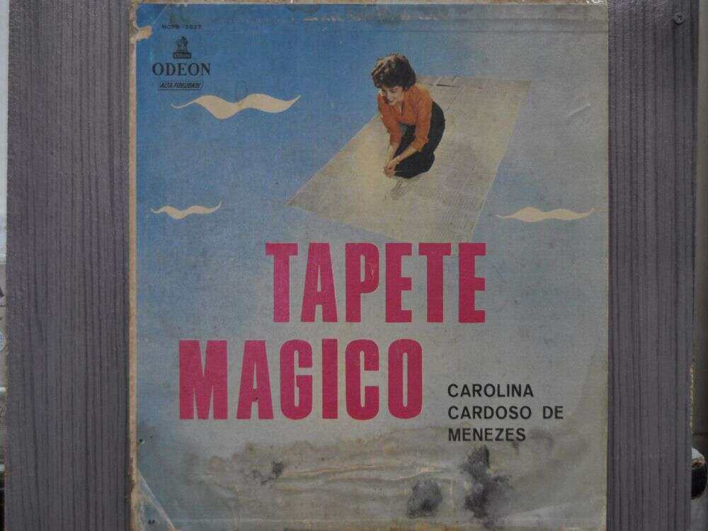 CAROLINA CARDOSO DE MENEZES - TAPETE MÁGICO (NACIONAL)