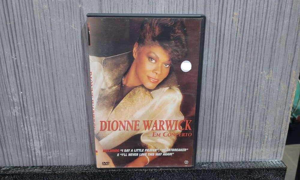 DIONNE WARWICK - EM CONCERTO (DVD)