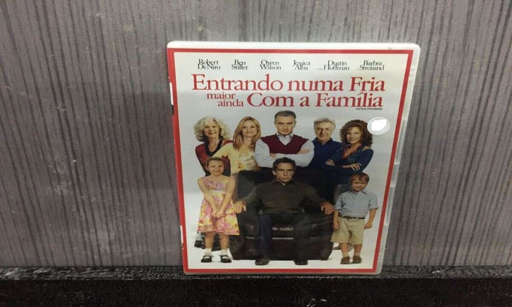 ENTRANDO NUMA FRIA MAIOR AINDA COM A FAMILIA (FILME)