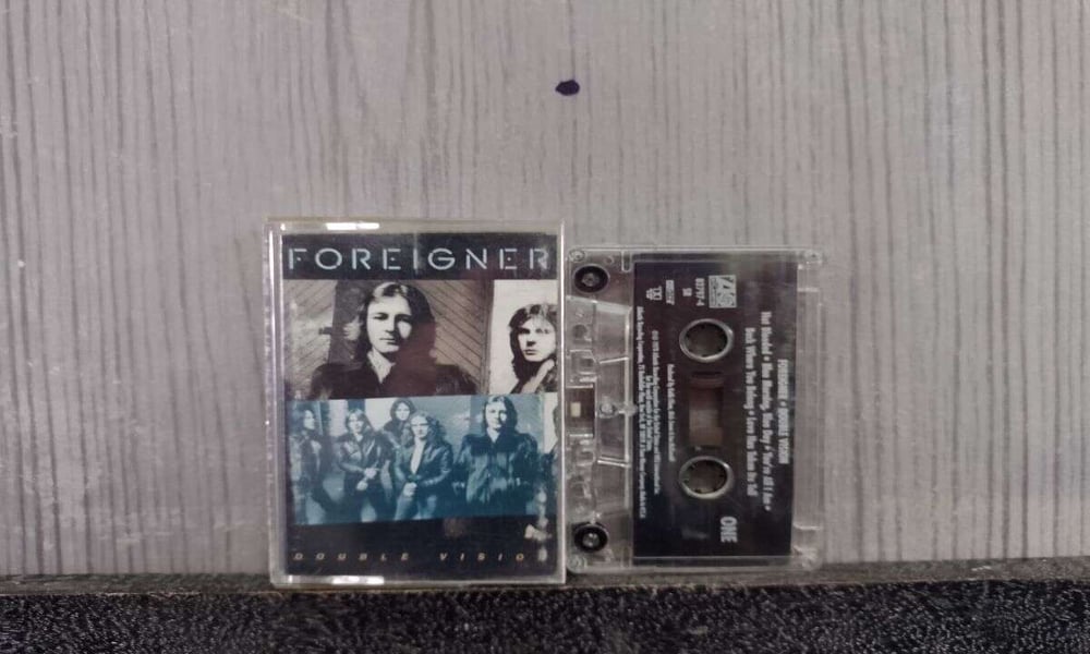 FOREIGNER - DOUBLE VISION (FITA K7 IMPORTADA)