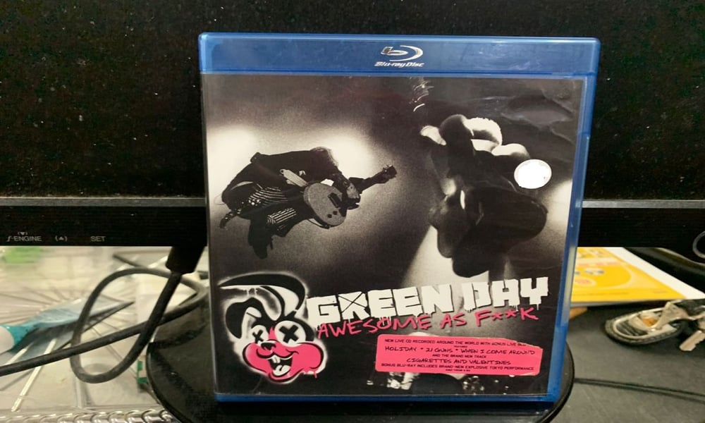 GREEN DAY - AWESOME AS FUCK (CD+BLU-RAY) (IMPORTADO)