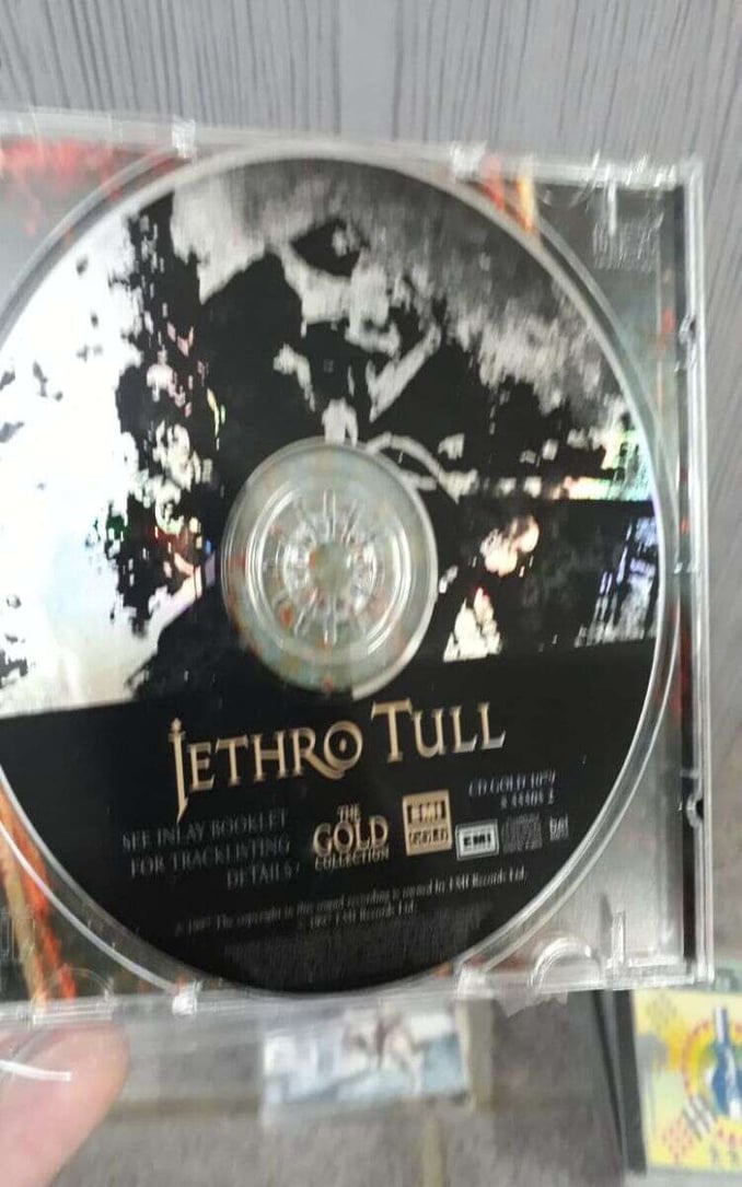 JETHRO TULL - THROUGH THE YEARS