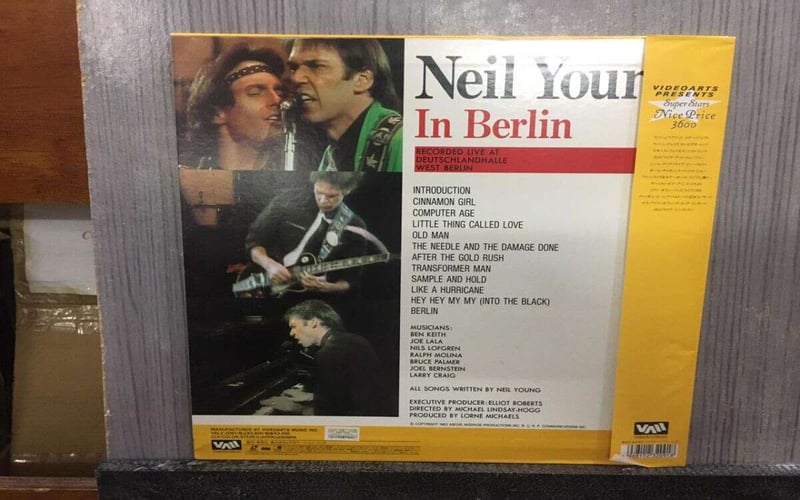 NEIL YOUNG - IN BERLIN (LD)