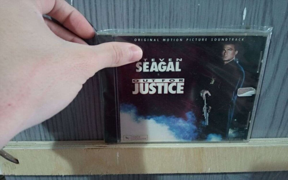OUT OF JUSTICE - STEVEN SEAGAL (TRILHA SONORA) (IMP)