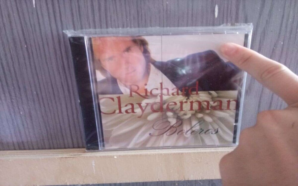 RICHARD CLAYDERMAN - BOLEROS