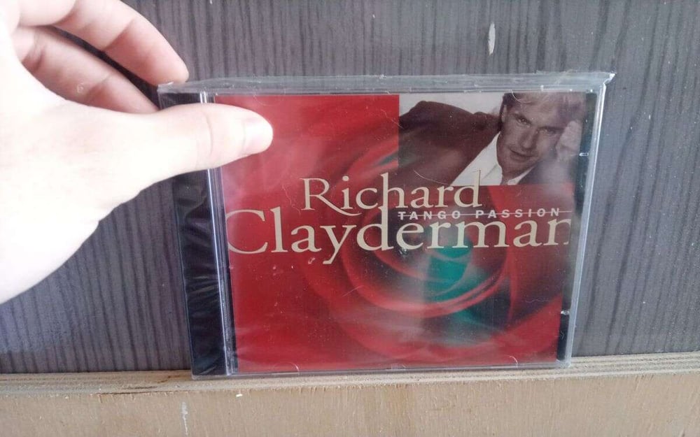 RICHARD CLAYDERMAN - TANGO PASSION