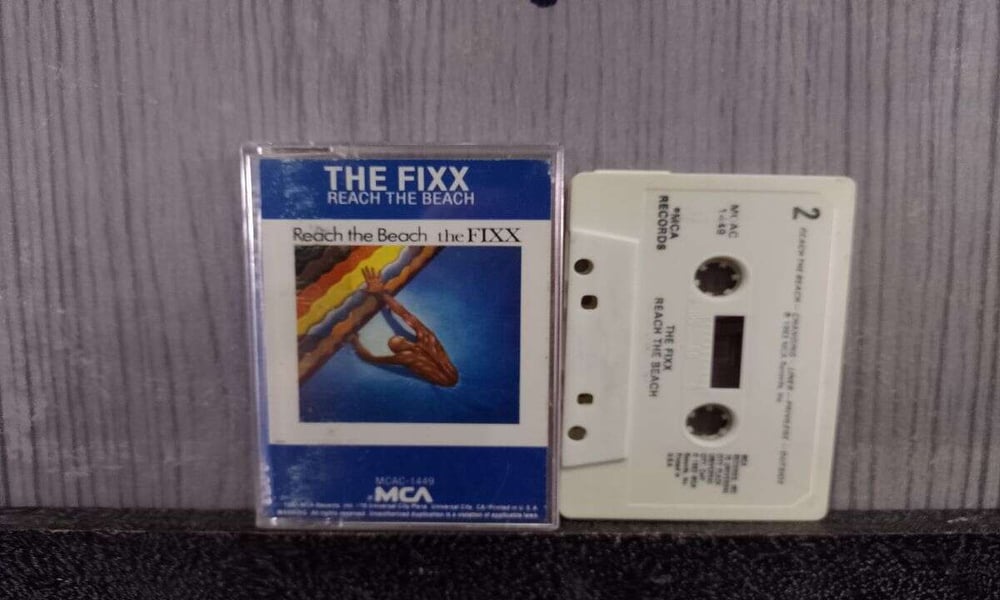 THE FIXX - REACH THE BEACH (FITA K7 IMPORTADA)