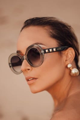 Brasil Multi Store  Óculos de Sol Orange Preto Retrô  com detalhe  1