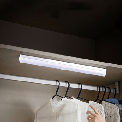 Suply São Paulo Luminária de Led Recarregável com Sensor 30cm 3 Suply São Paulo Luminária de Led Recarregável com Sensor 30cm 3