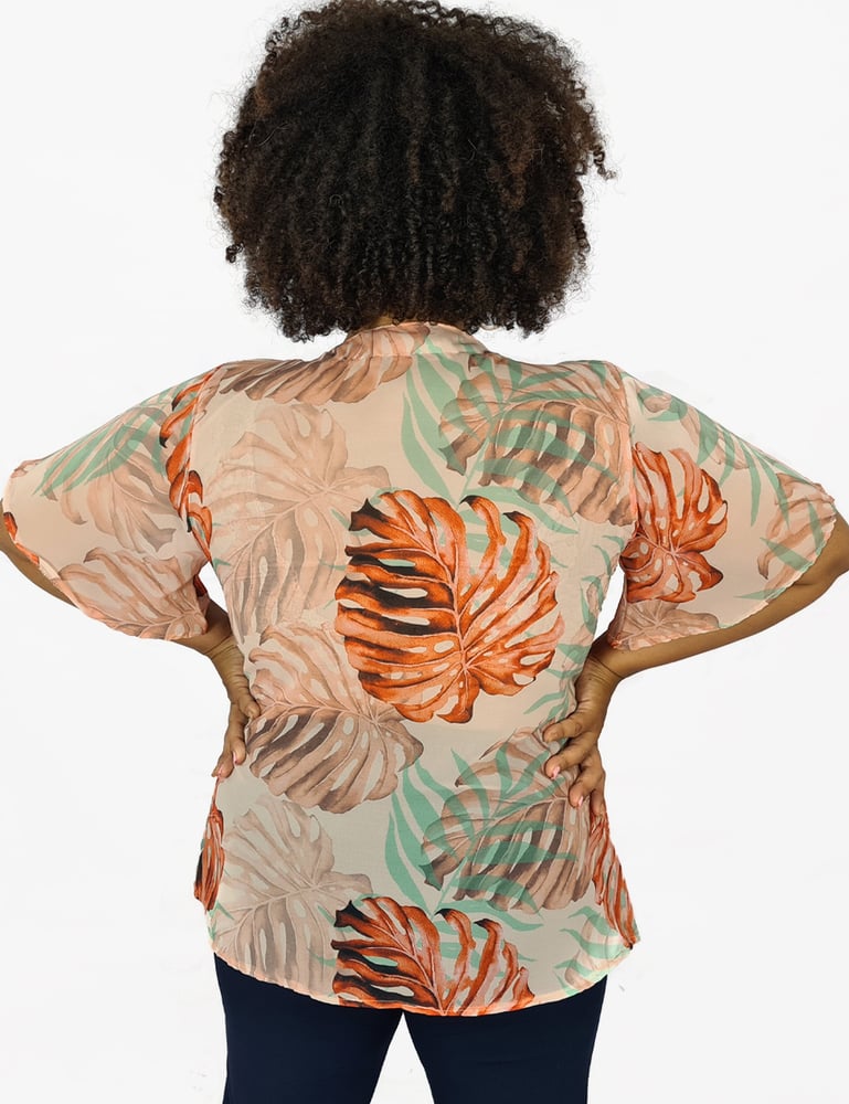 Blusa Manga Curta Plus Folhagem