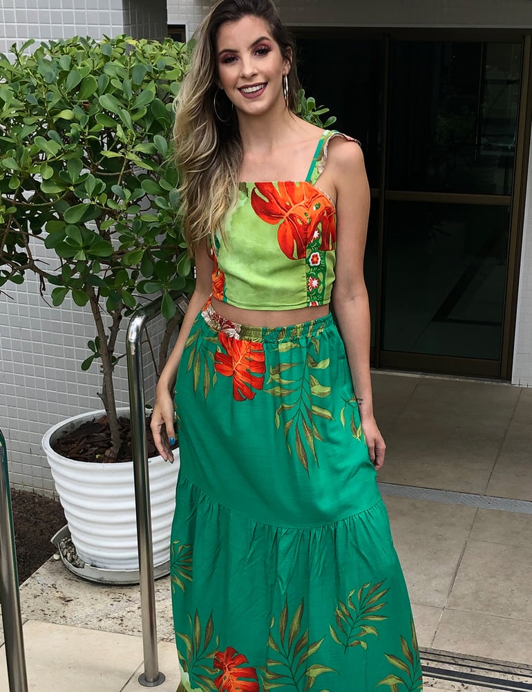 Conjunto Feminino Estampado de Saia Longa Cropped 