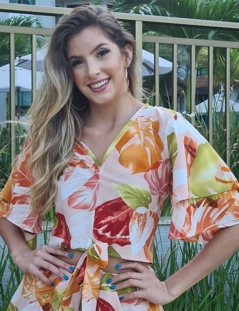 Conjunto Short Saia com Cropped com Amarração Rose