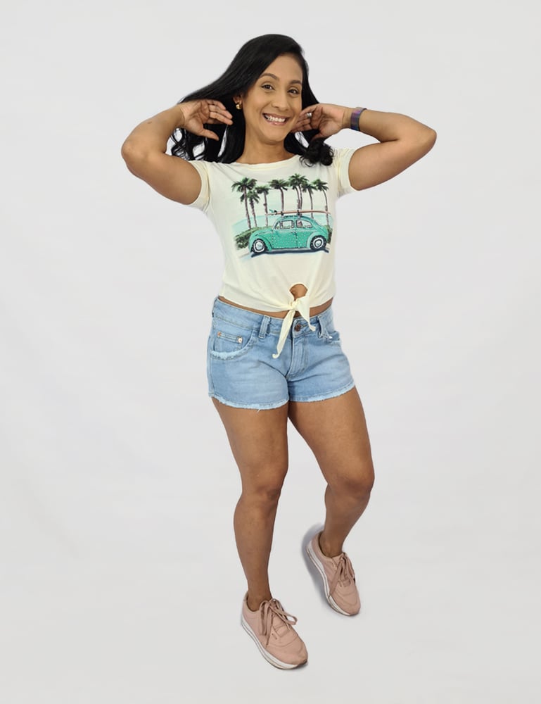 Short Jeans Feminino Curto