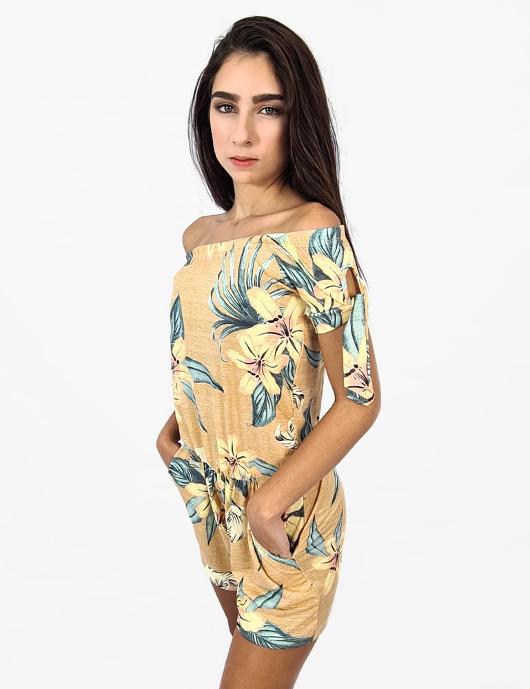 Macaquinho Feminino Flores