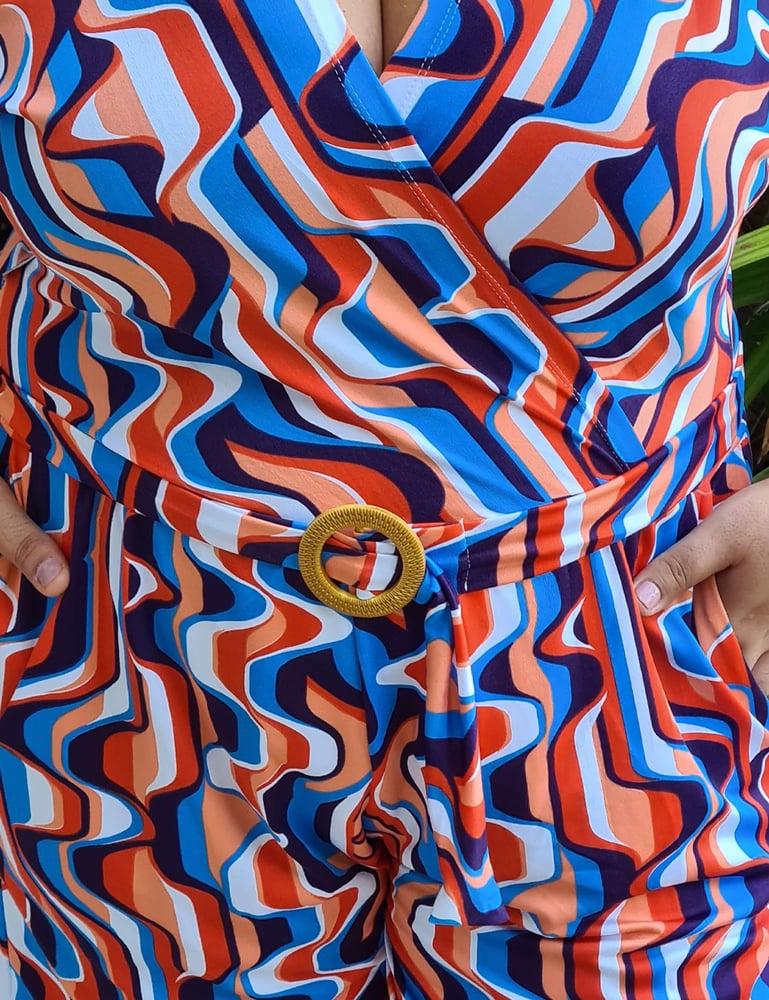 Macaquinho Feminino Plus Transpassado Geométrico 