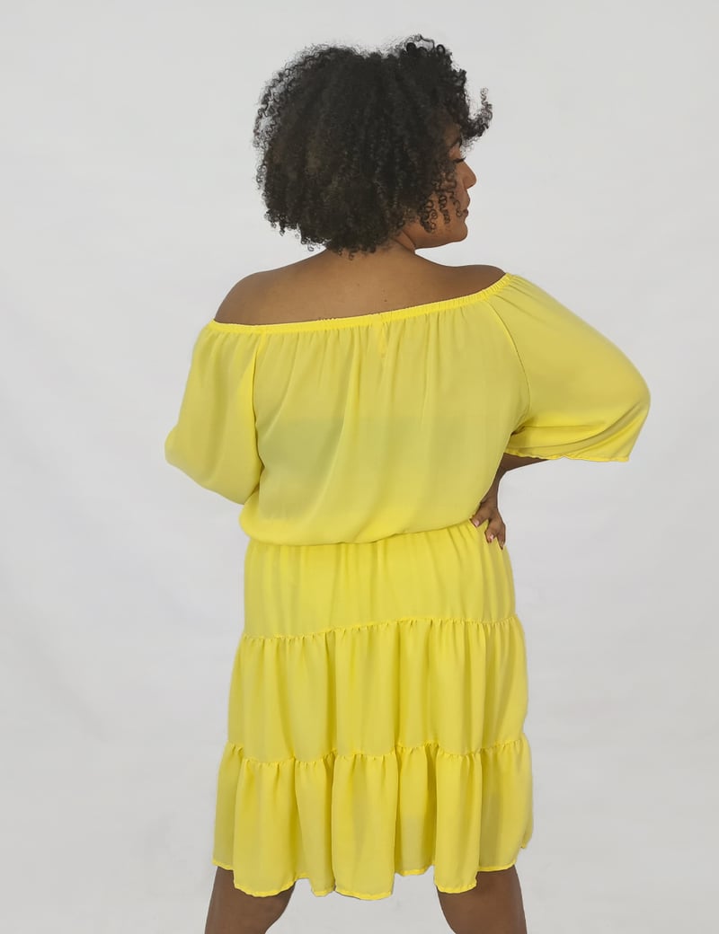Vestido Midi Ciganinha Plus Size Amarelo
