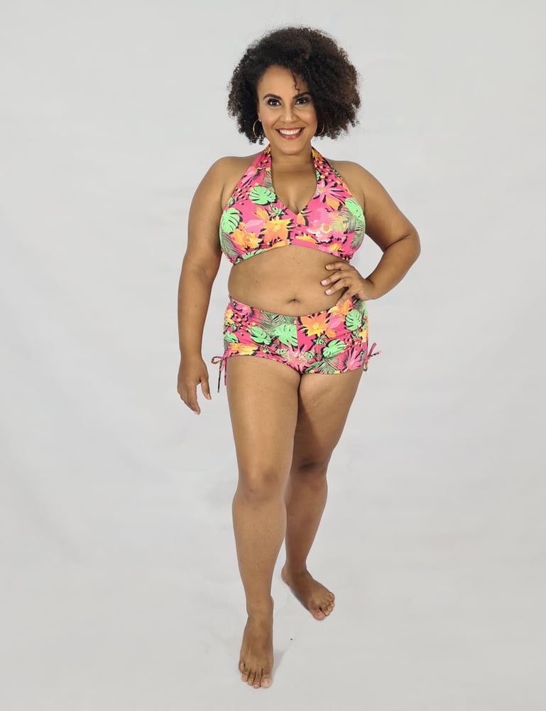 Conjunto Biquíni Plus com Shortinho Rosa