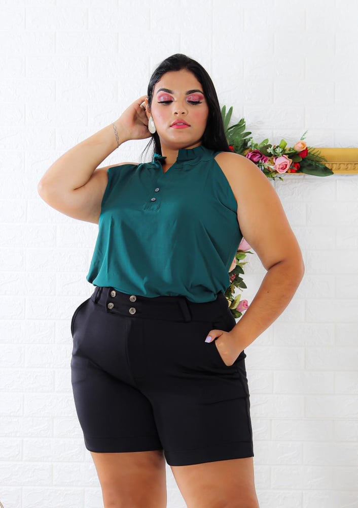 Blusa Plus Verde Escuro com Botões