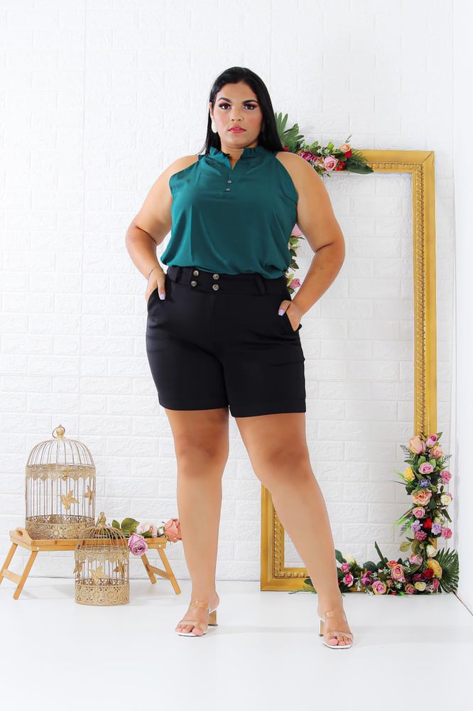 Blusa Plus Verde Escuro com Botões