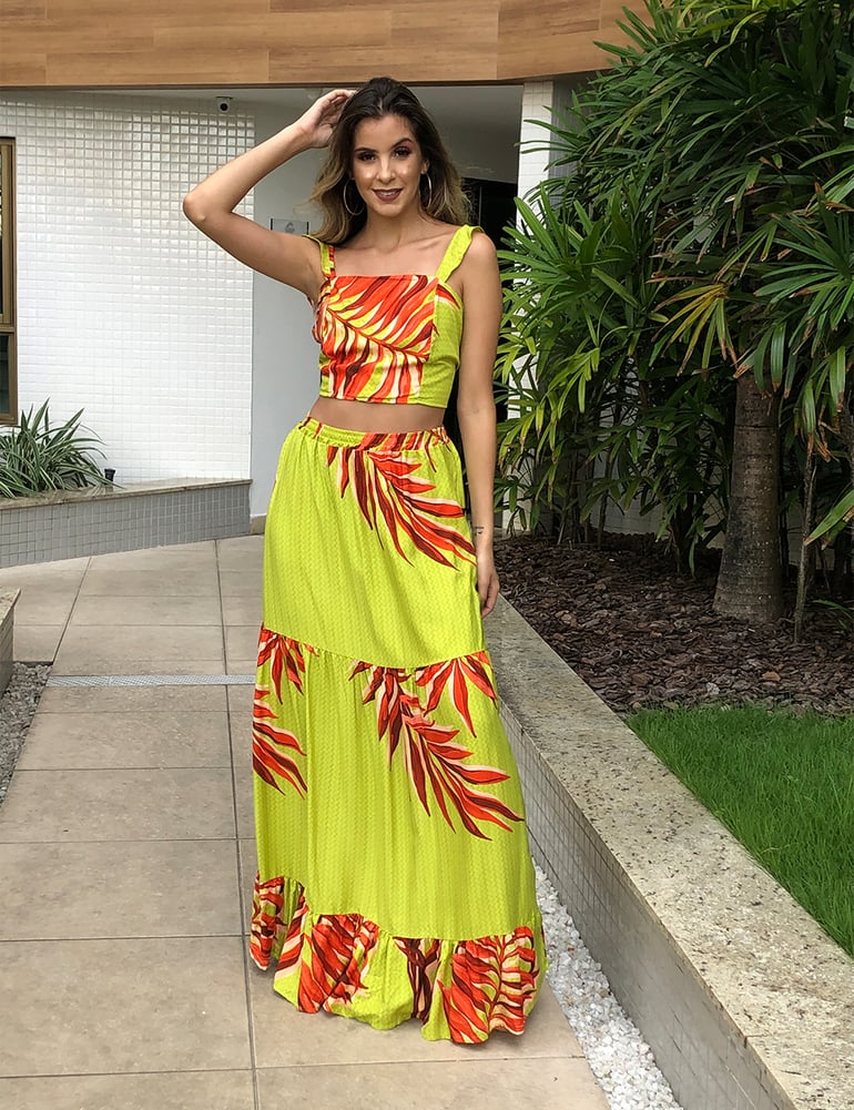 Conjunto Feminino de Saia Longa e Cropped Verde Lima 