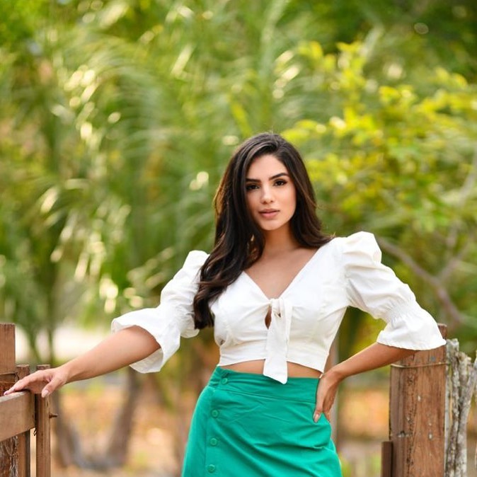 Cropped Feminino Com Amarração Off White