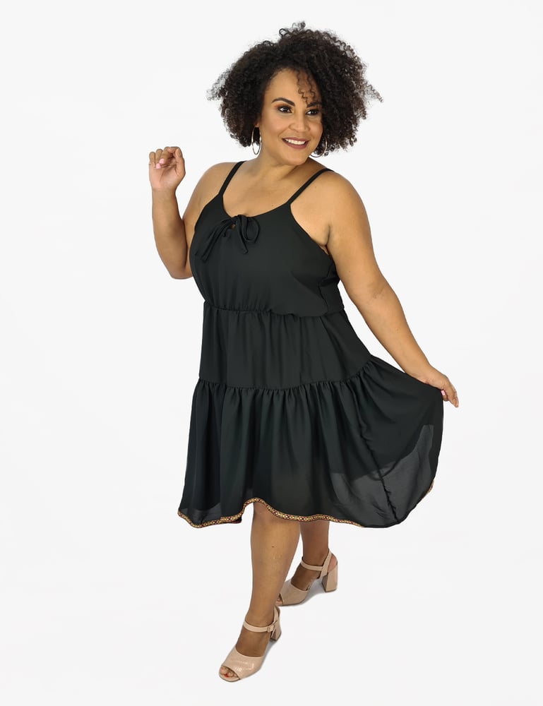 Vestido Feminino Plus Size de Alça Ailma Preto