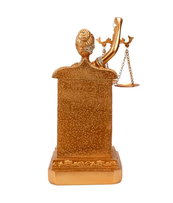 Home Variedades Dama Da Justiça Rosê Sentada 25.5cm 4 Home Variedades Dama Da Justiça Rosê Sentada 25.5cm 4